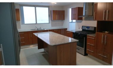 Venta, 3 habitaciones en edificio El Tamarindo, Altos del Golf