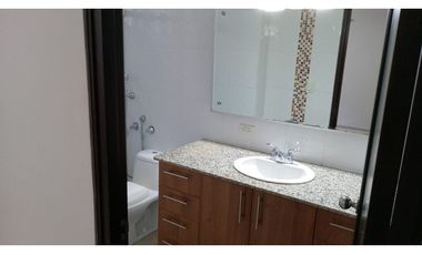 Venta, 3 habitaciones en edificio El Tamarindo, Altos del Golf