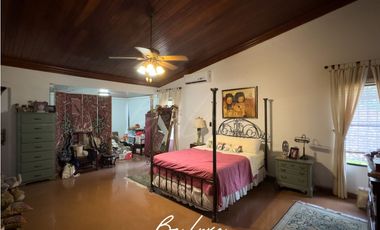 VENDO CASA EN ALTOS DEL GOLF CON PISCINA PRIVADA (2)