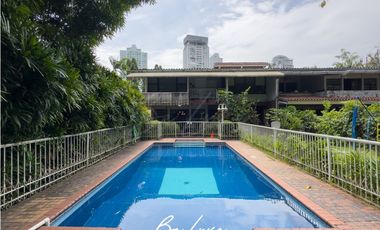 VENDO CASA EN ALTOS DEL GOLF CON PISCINA PRIVADA (2)