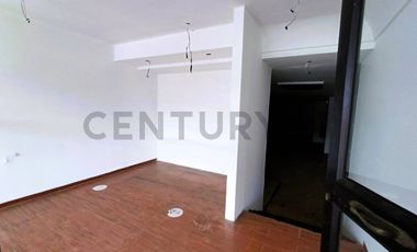 Estratégico Local Esquinero en Torres del Norte–PB Av. Miguel H. Alcívar. DN