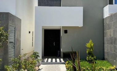 Casa en Rosarito con vista al mar.