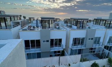 Casa en Rosarito con vista al mar.