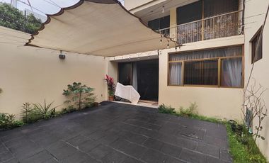 Casa en Venta en Jardines del Bosque Ideal para oficinas o consultorios