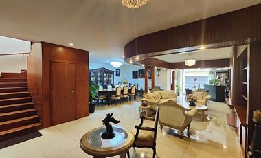 Casa en Venta en Jardines del Bosque Ideal para oficinas o consultorios