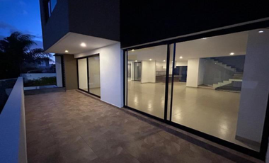 CASA EN VENTA LOMAS DE GRAN JARDIN