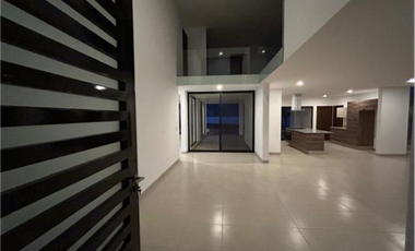 CASA EN VENTA LOMAS DE GRAN JARDIN