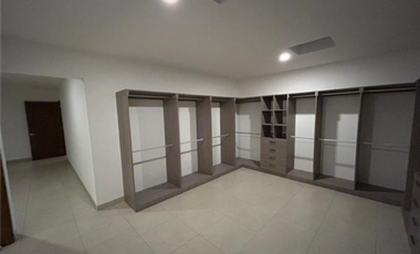 CASA EN VENTA LOMAS DE GRAN JARDIN