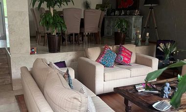 Olivar de los Padres, Casa en las villas Avenida Toluca