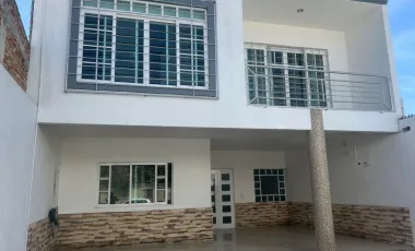 Casa en venta en Santa Cruz del Valle, Tlajomulco de Zúñiga, Jalisco