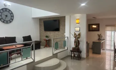 Casa en venta en Santa Cruz del Valle, Tlajomulco de Zúñiga, Jalisco