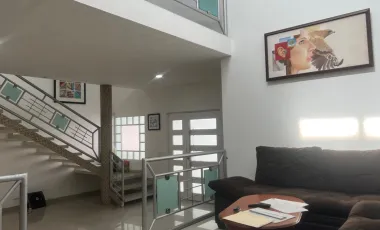 Casa en venta en Santa Cruz del Valle, Tlajomulco de Zúñiga, Jalisco