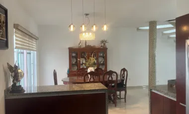 Casa en venta en Santa Cruz del Valle, Tlajomulco de Zúñiga, Jalisco