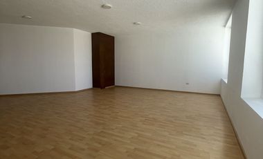 Renta oficinas céntricas. Juárez y Paseo Bravo