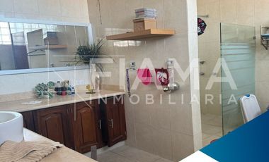 CASA EN VENTA EN AV. RIO SUCHIATE, TEPIC, NAY. (G)