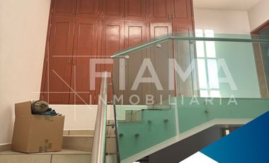 CASA EN VENTA EN AV. RIO SUCHIATE, TEPIC, NAY. (G)