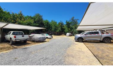 Venta Terreno 2200 m2 con Locales y Oficinas en Los Andes