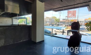 LOCAL EN RENTA EN LOMAS DE CHAMIZAL!!