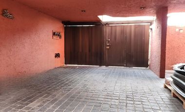 HERMOSA CASA EN VENTA EN LA COLONIA EL RETOÑO, ALCALDÍA IZTAPALAPA!