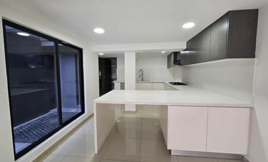 Casa en venta en Fraccionamiento los colorines , Coapa, alcadía Tlalpan