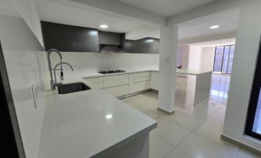 Casa en venta en Fraccionamiento los colorines , Coapa, alcadía Tlalpan