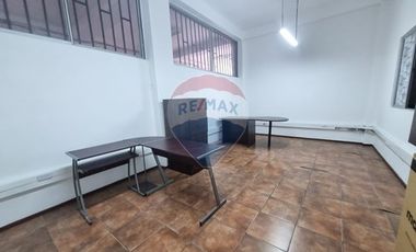 ¡Oficina Ideal en Antofagasta con Estacionamiento!