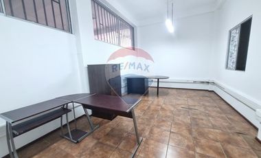 ¡Oficina Ideal en Antofagasta con Estacionamiento!