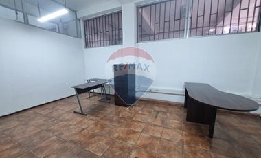 ¡Oficina Ideal en Antofagasta con Estacionamiento!
