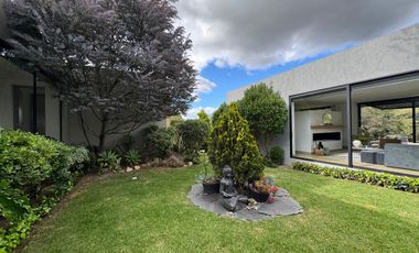 Venta de Moderna Casa en La Calera