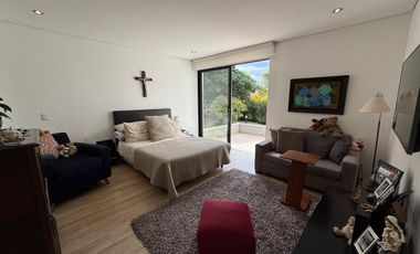 Venta de Moderna Casa en La Calera