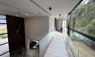 Alquiler de Casa de Lujo Amoblada en La Calera, Cundinamarca