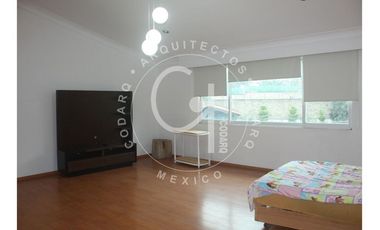 Casa en renta con amplios espacios