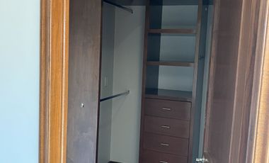 RENTA EXCLUSIVO DEPARTAMENTO LOMAS COUNTRY