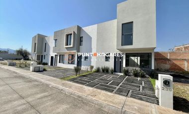 CASAS EN RESIDENCIAL SANTA FE