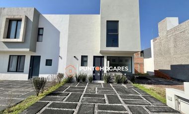 CASAS EN RESIDENCIAL SANTA FE
