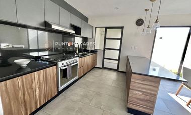 CASAS EN RESIDENCIAL SANTA FE