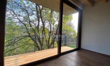 Moderna Casa  en condominio