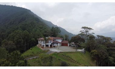 Casa en Envigado la Catedral en Arriendo
