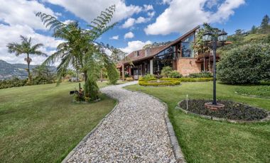 Casa para la Venta en el Retiro la Fe