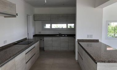 Puertos / Araucarias - A Estrenar: Calidad Constructiva