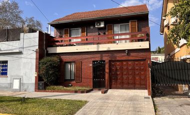 Casa 3 ambientes VENTA Lomas de Zamora