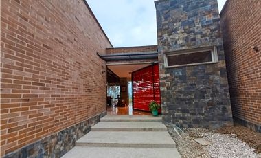 Se Vende Casa Campestre en Envigado Altos Del Escobero