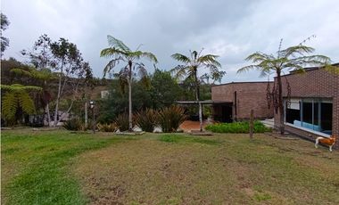 Se Vende Casa Campestre en Envigado Altos Del Escobero