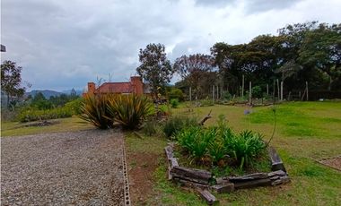 Se Vende Casa Campestre en Envigado Altos Del Escobero