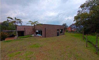 Se Vende Casa Campestre en Envigado Altos Del Escobero