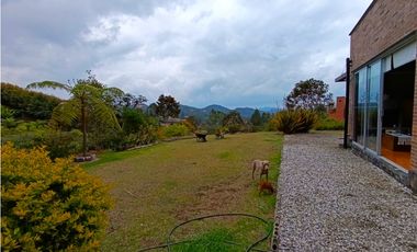 Se Vende Casa Campestre en Envigado Altos Del Escobero