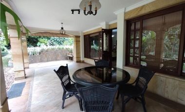 Casa en el Poblado sector el Campestre en Venta