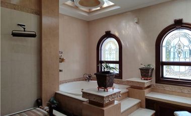 Casa en el Poblado sector el Campestre en Venta