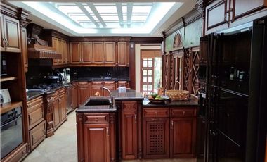 Casa en el Poblado sector el Campestre en Venta