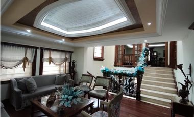 Casa en el Poblado sector el Campestre en Venta